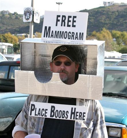 Heureusement qu'il existe des personnes prêtes à rendre service ! Ce monsieur propose d'effectuer des mamographies gratuites !